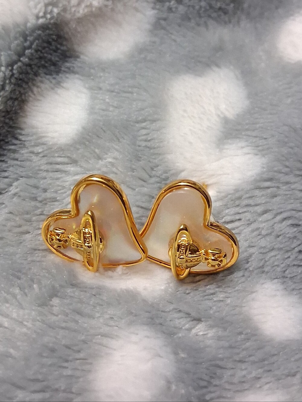 Fashion Jewelry Gold Heart-Shaped Mother-of-Pearl Stud Earrings